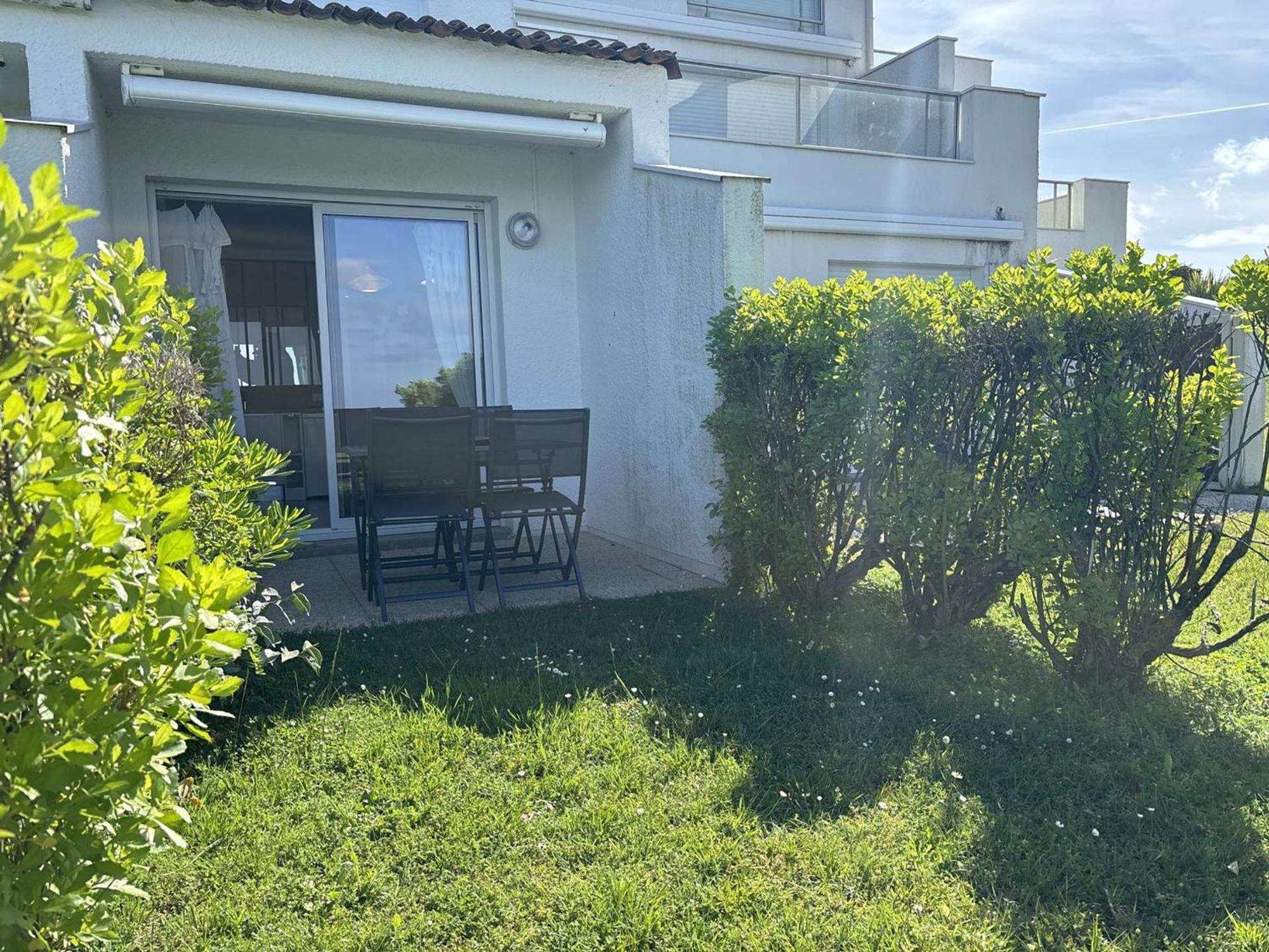 Studio En Bord De Mer A Royan, Parking, Tv, Tout Equipe - Fr-1-494-67 Kültér fotó