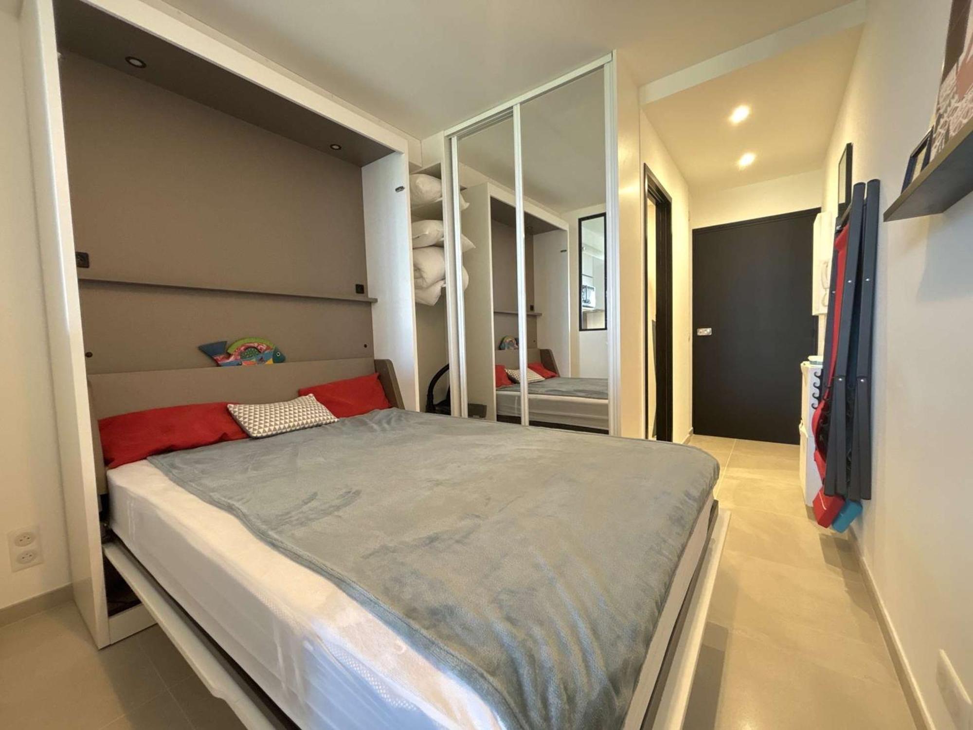 Studio En Bord De Mer A Royan, Parking, Tv, Tout Equipe - Fr-1-494-67 Kültér fotó