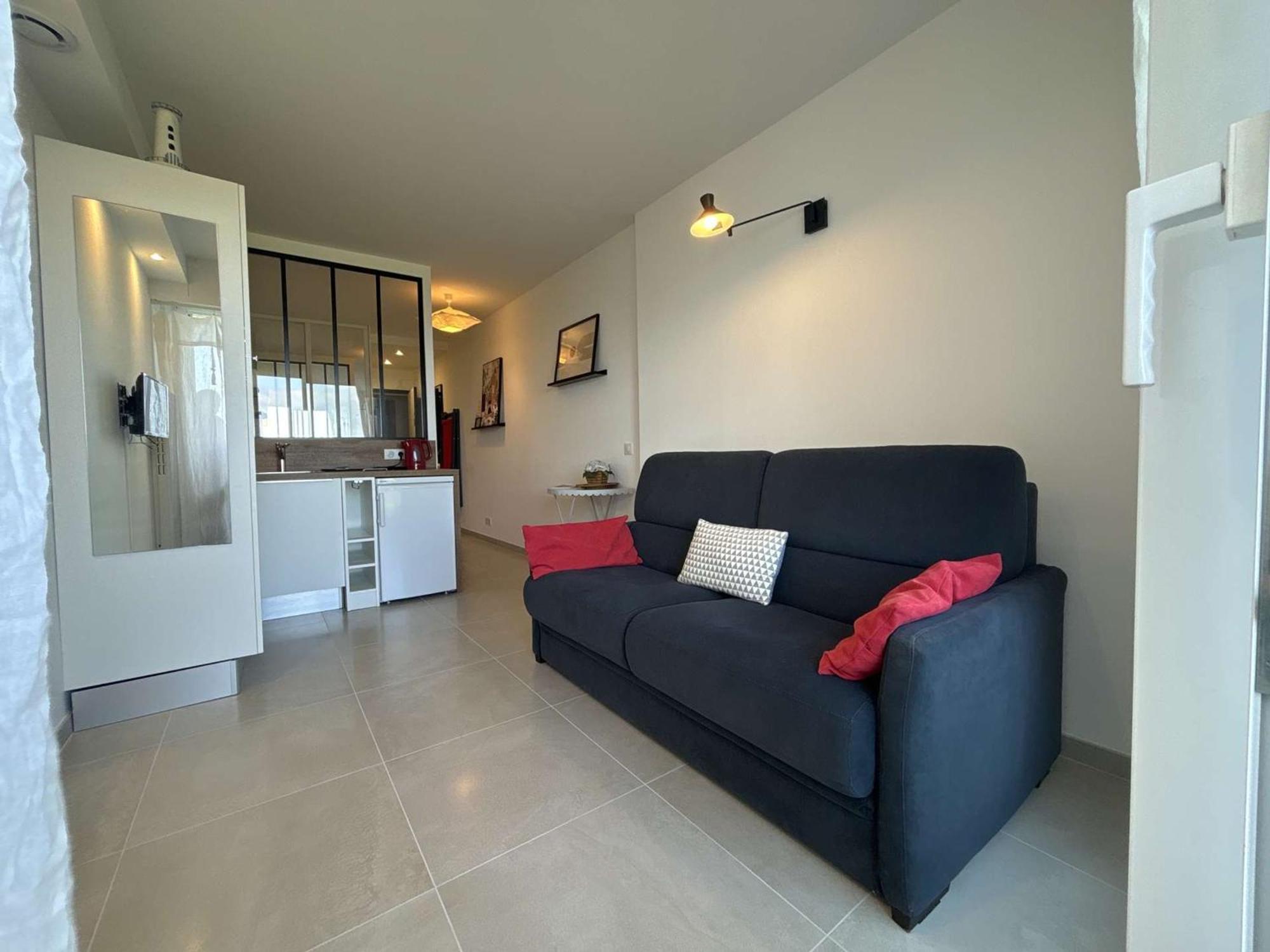 Studio En Bord De Mer A Royan, Parking, Tv, Tout Equipe - Fr-1-494-67 Kültér fotó